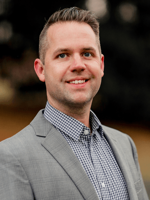 Portrait of Matthew Illes